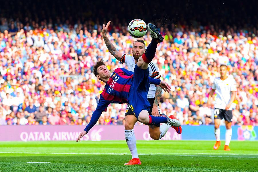 Messi bicycle kick